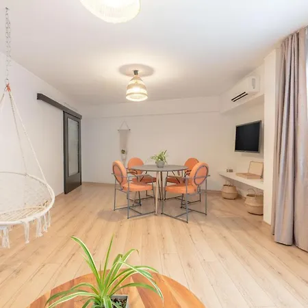 Boho Chic Apartment Under Acropolis Athens Exterior photo