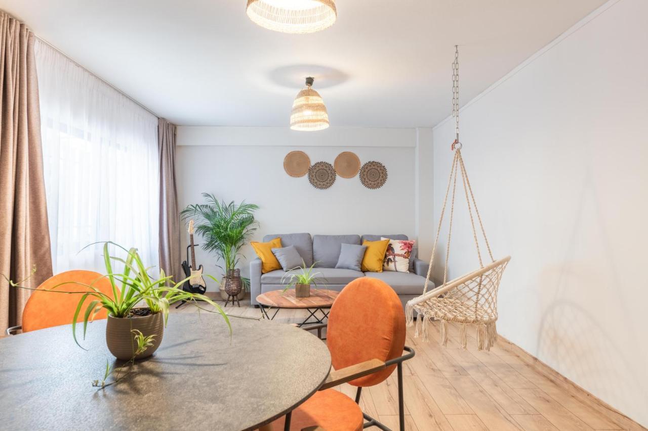 Boho Chic Under Acropolis Apartment Athens