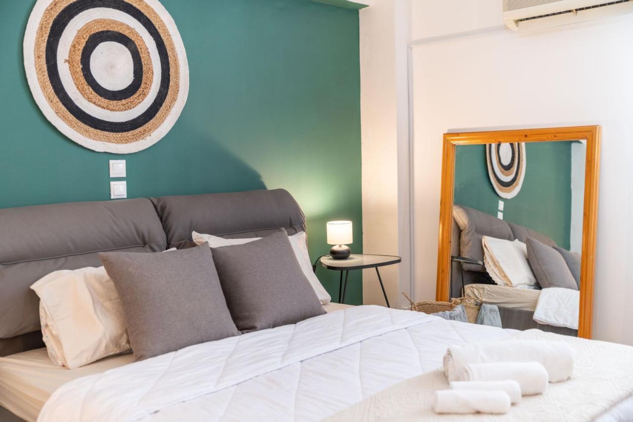 Boho Chic Under Acropolis Apartment Athens