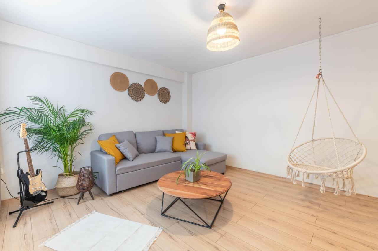 Apartment Boho Chic Under Acropolis